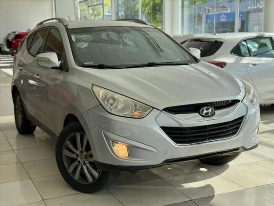 HYUNDAI IX35 2.0 MPI 4X2 16V GASOLINA 4P AUTOMÁTICO HYUNDAI IX35 2.0 MPI 4X2 16V GASOLINA 4P AUTOMÁTICO